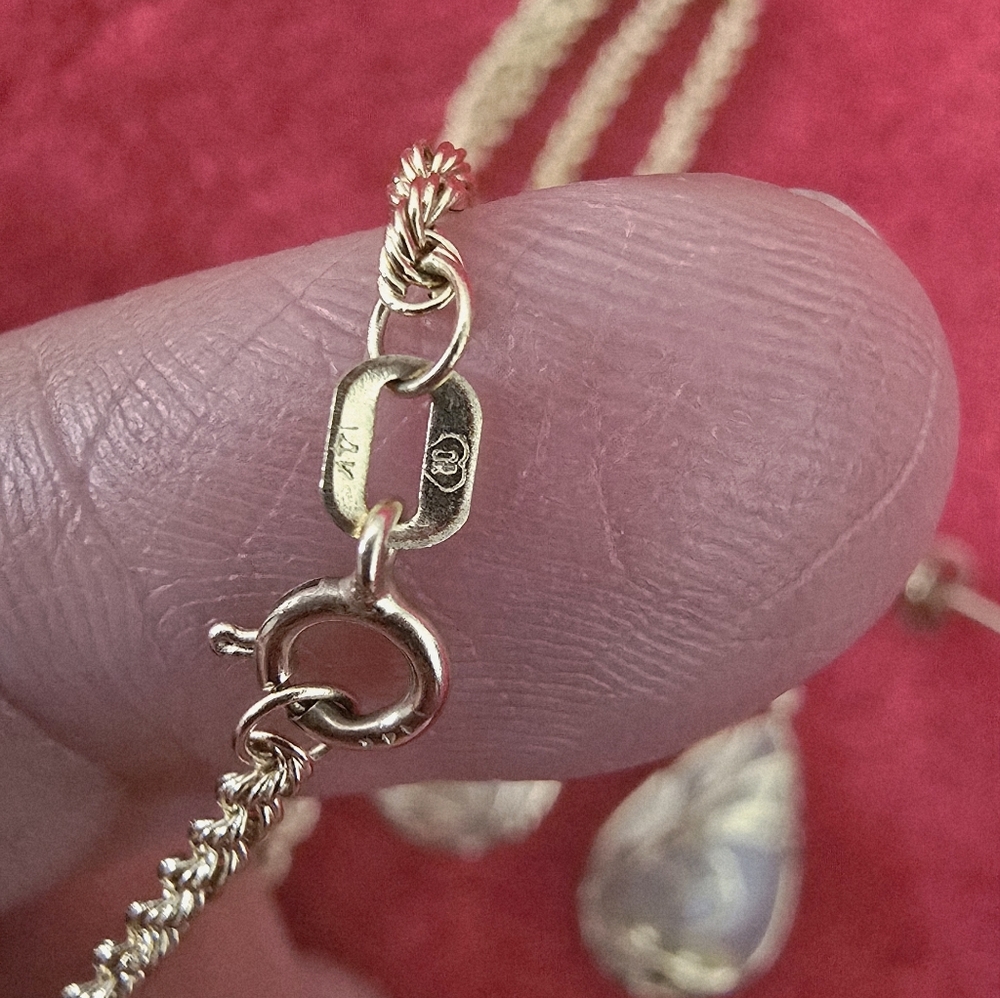 14k Solid Gold Jade Swan Necklace and Earrings Set - Picture 6 of 7